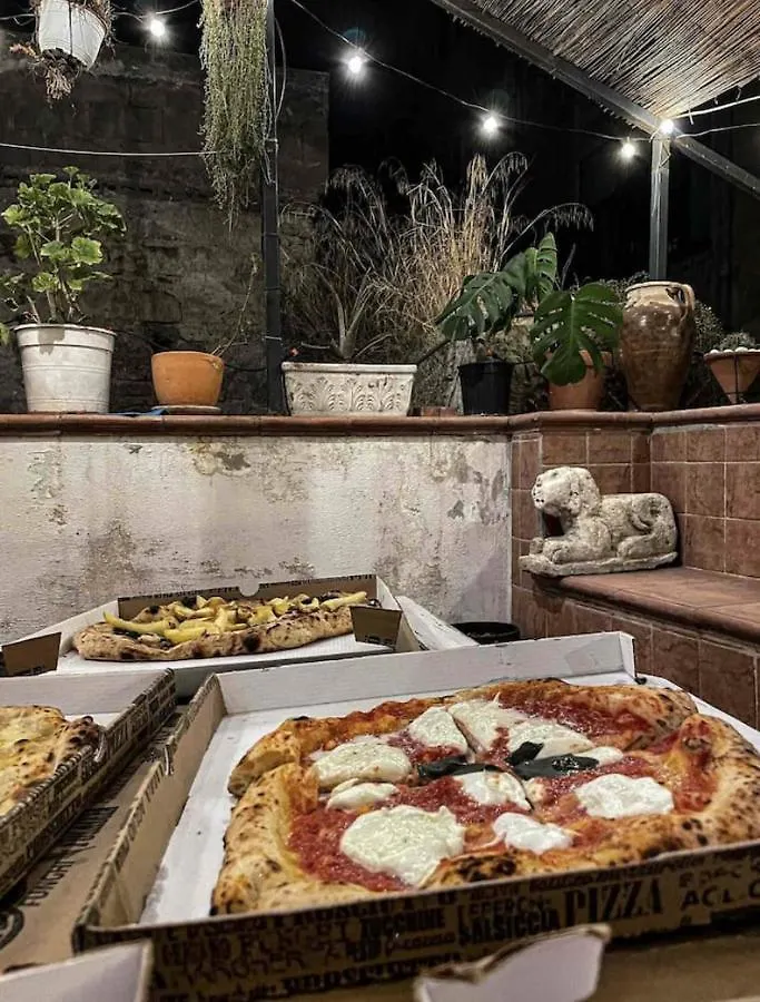 Appartamento In Pieno Centro Storico Con Terrazzo “O'Vicariello” Naples 0*,  Italy